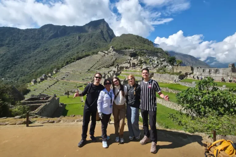 fotografia de centro turisrico de machu picchu.